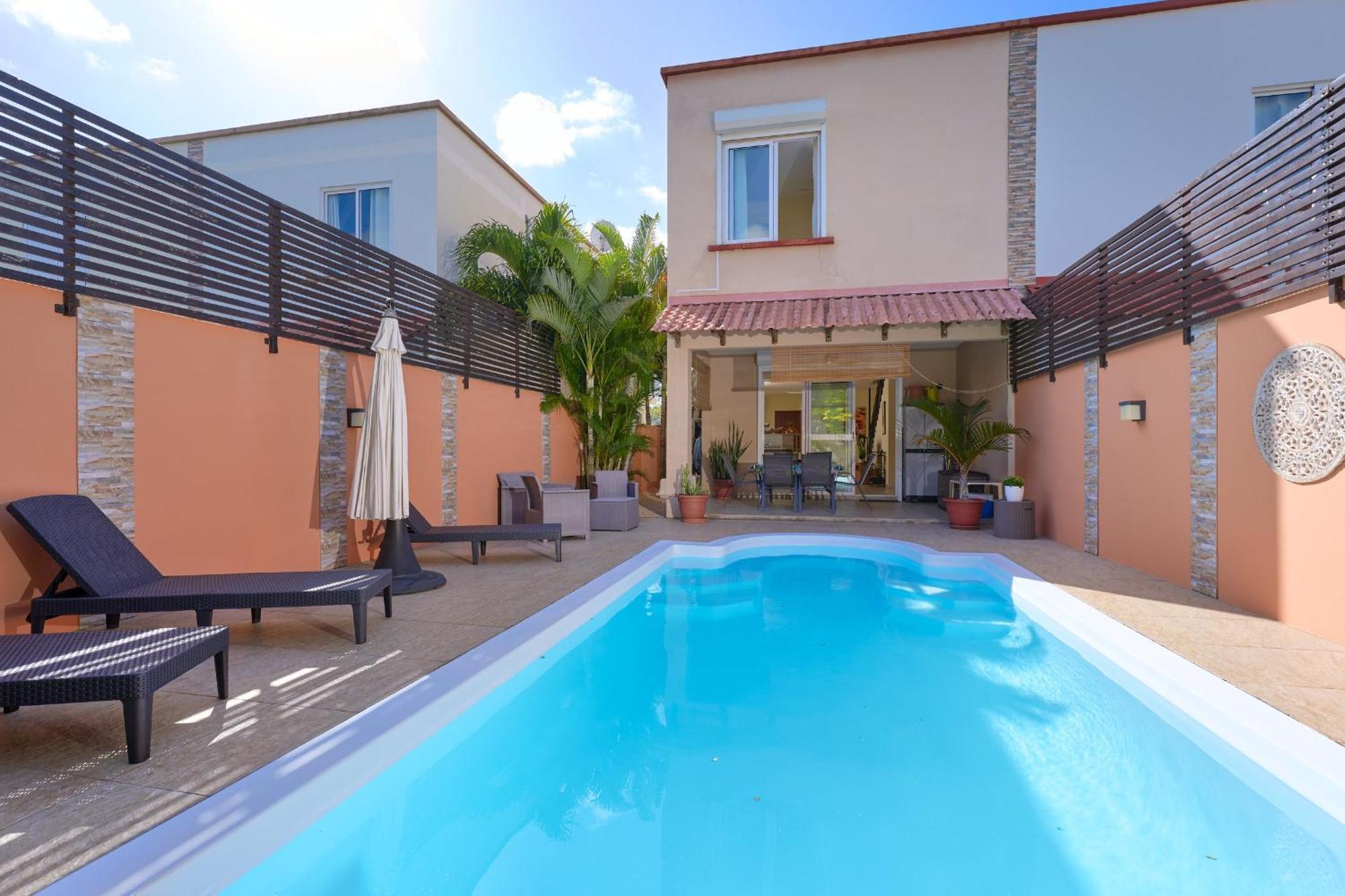 Villa Pearl, 3 Chambres, Piscine Privee A Pointe Aux Piments Exterior photo